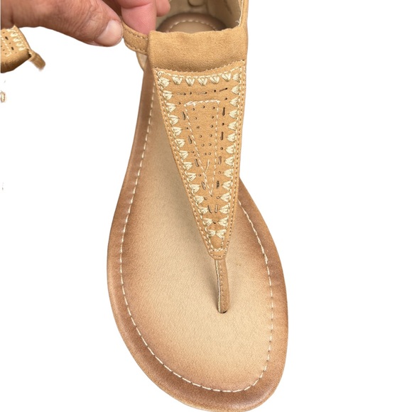 Restricted Women’s 9 Dayland T Strap Tan Flat Sandals, Boho Embroidered Sandals - Picture 8 of 10